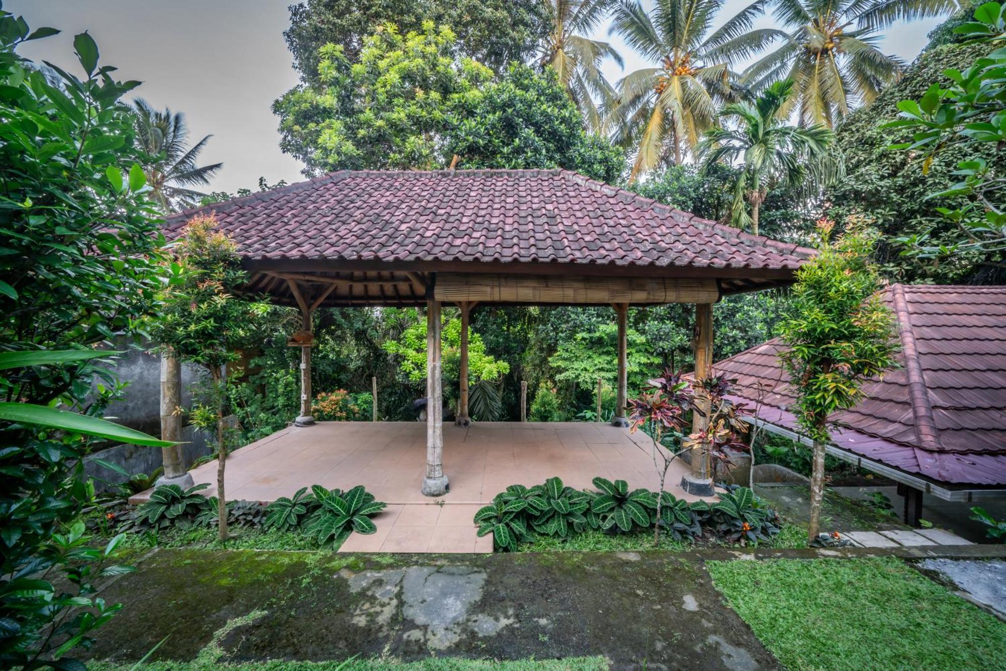 Отель Uma Ubud Экстерьер фото